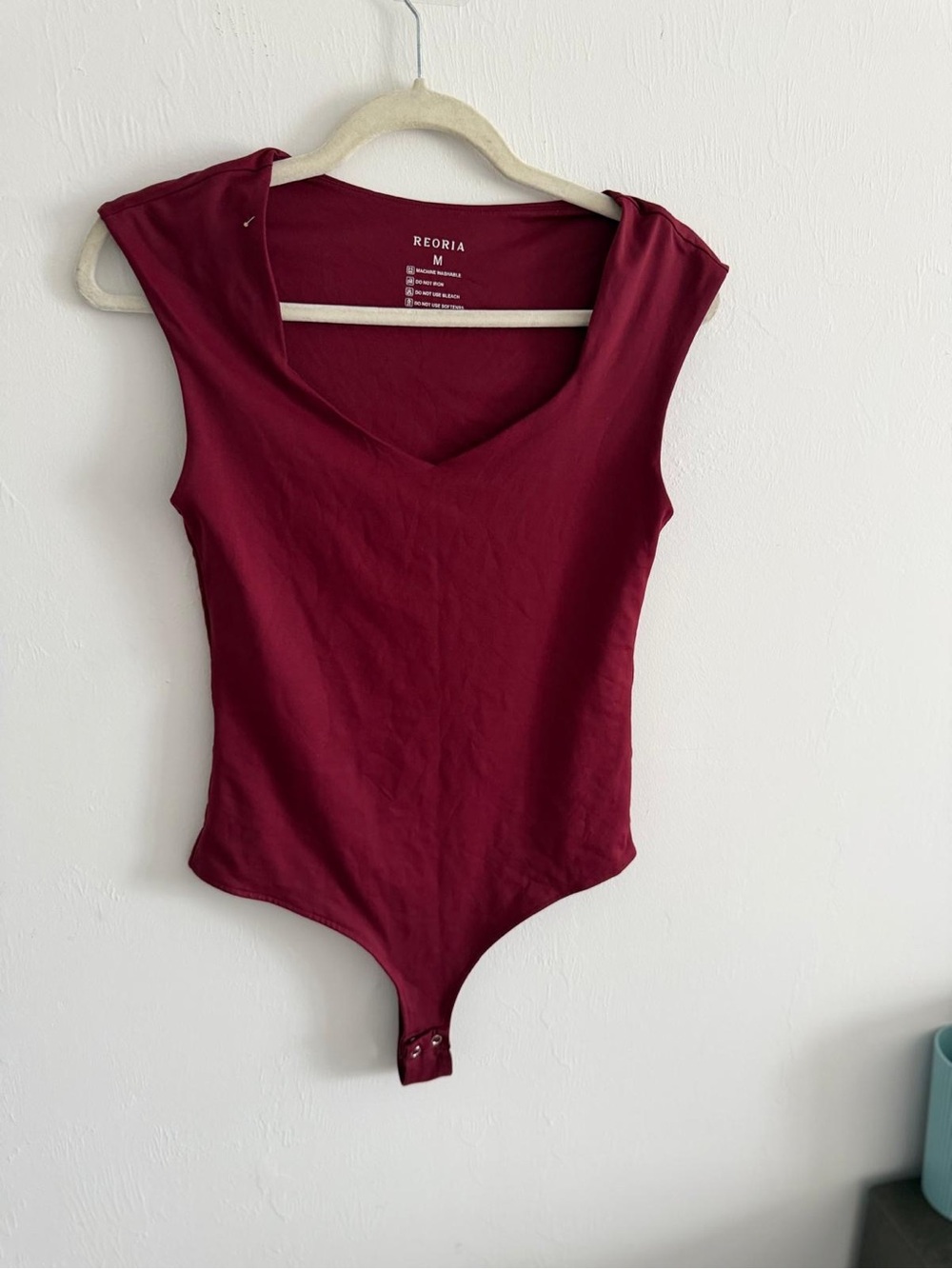 ReoRia Burgundy V-Neck Cap Sleeve Bodysuit